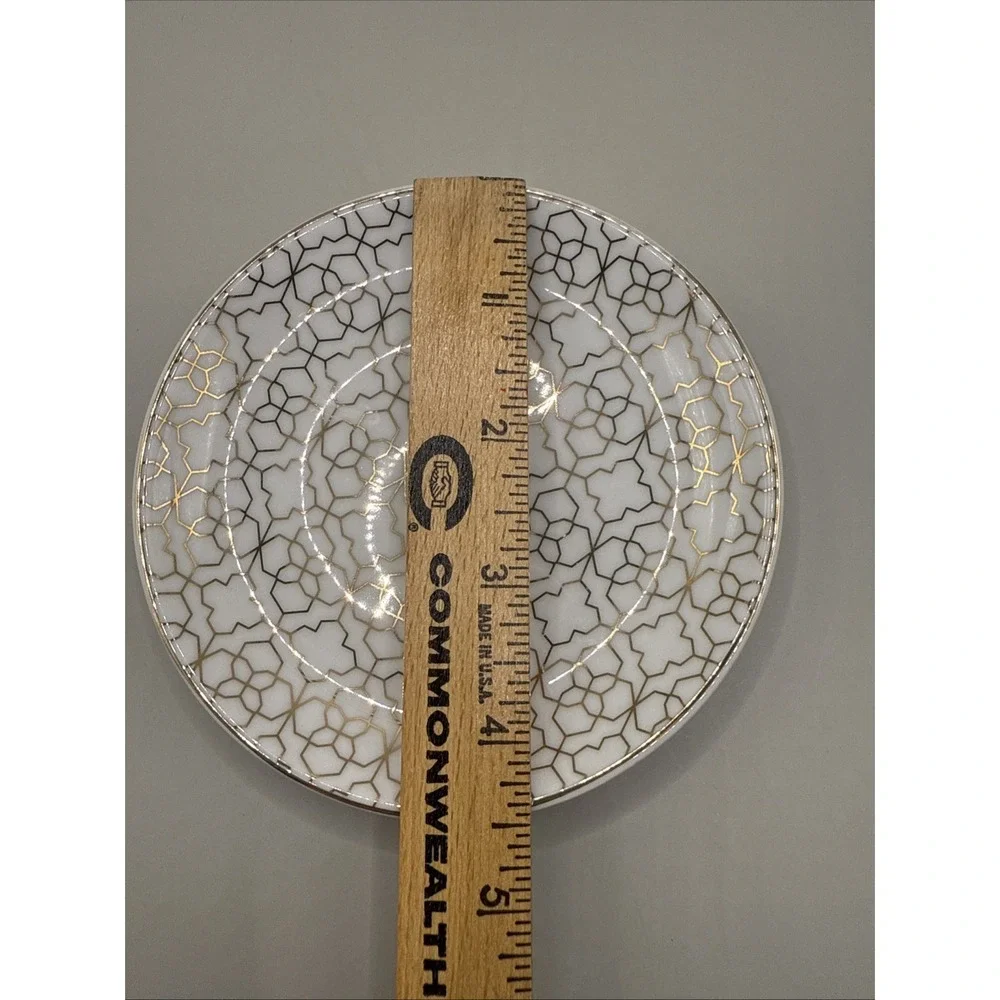 Kendra Scott Gold Filigree Ceramic Ring Holder Jewelry Trinket‎ Dish 4.5